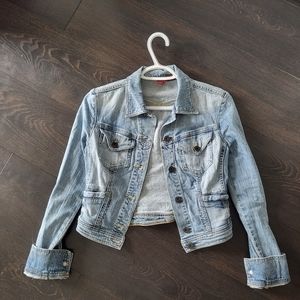 GUESS CROPPED DENIM JACKET